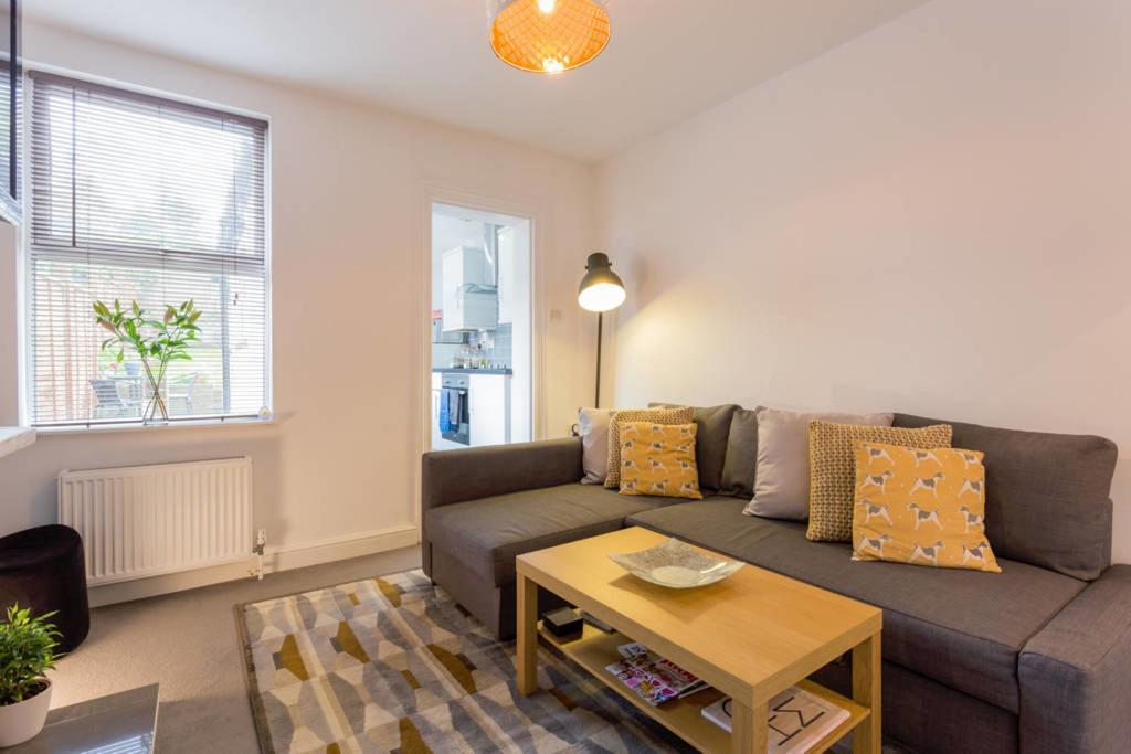 Ashton House - Stylish 2 Bedroom House, Close To Luton Town Center & Airport Eksteriør bilde