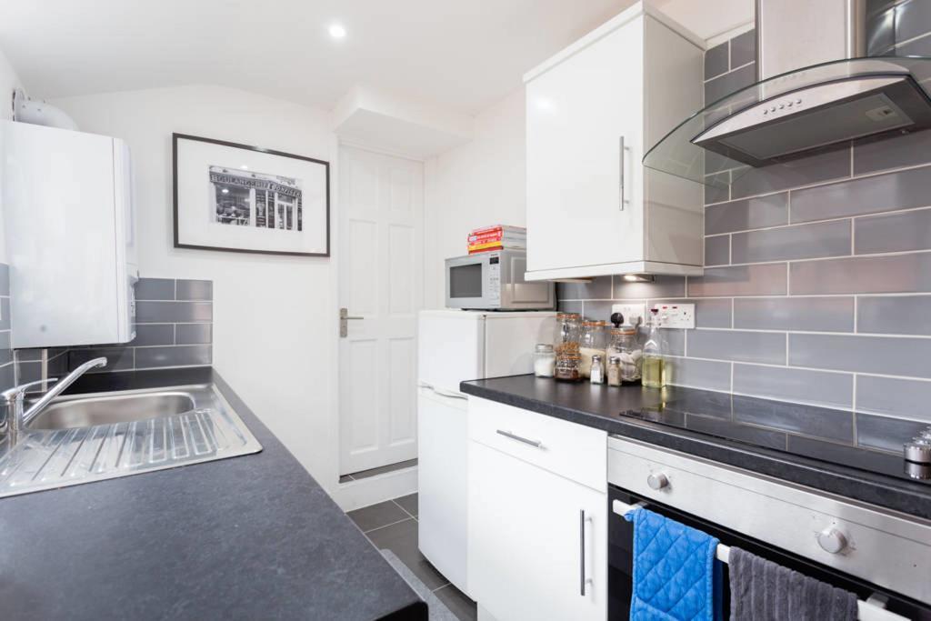 Ashton House - Stylish 2 Bedroom House, Close To Luton Town Center & Airport Eksteriør bilde